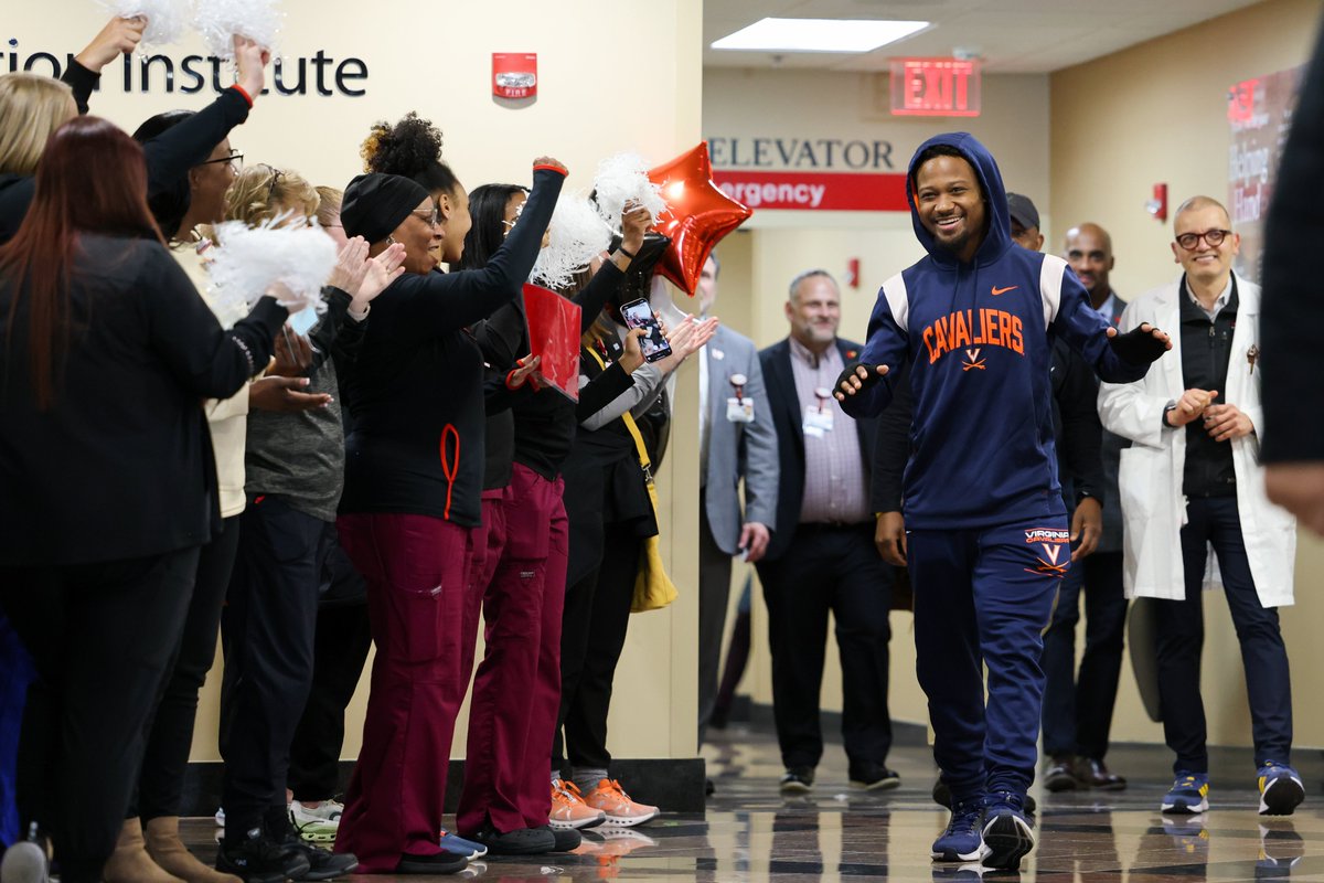 UofLHealth's tweet photo. @UVAFootball's Perris Jones is going home after suffering a scary injury on the field during the Nov. 9 matchup with Louisville.

Jones had spine surgery and has been doing physical therapy at Frazier Rehab. Today, he walked out on his own to head home. 🔗 https://t.co/OsRCsv5JtZ https://t.co/OTEydxQgoT
