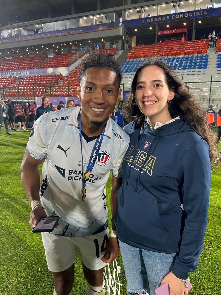 andrea neira tweet media