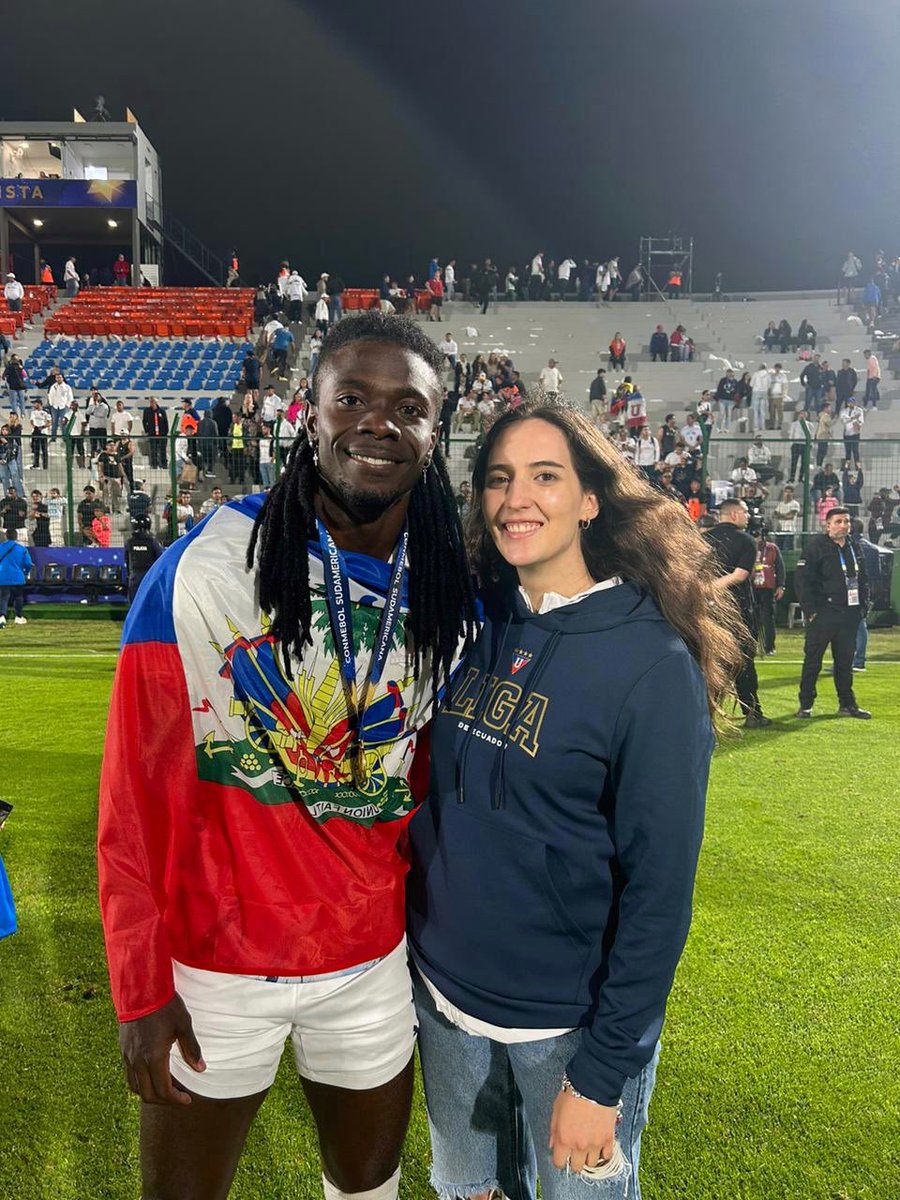 andrea neira tweet media