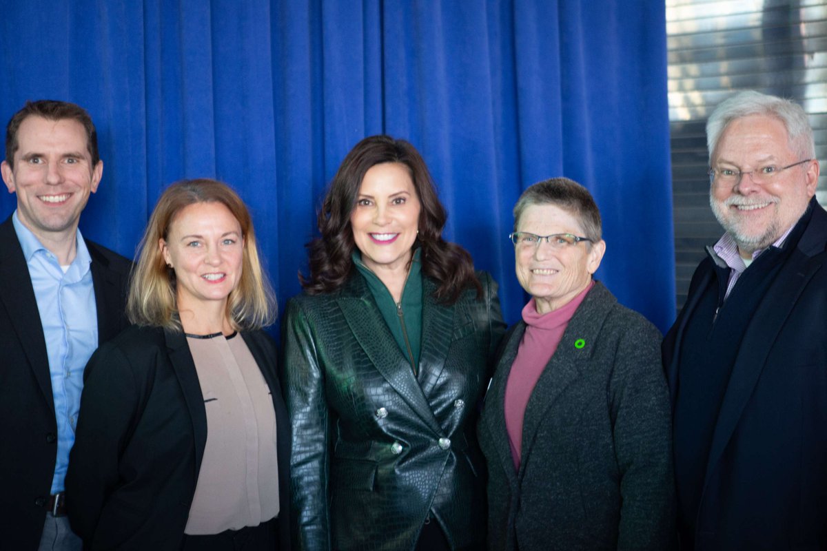 Today the Clean Energy &amp; Jobs Act was signed into law by Governer Whitmer, and HRWC was there to celebrate!

Read more about HRWC's climate advocacy work in HRWC Executive Director Rebecca Esselman's newest blog: hrwc.org/grateful-for-c…