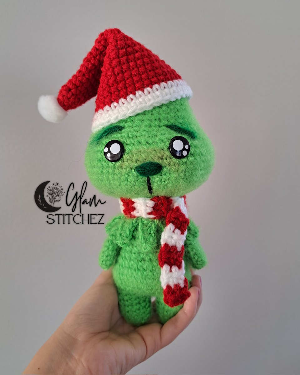 neery___'s tweet photo. Lo subo aquí también porque estoy bien orgullosa de mi Grinch 💚 https://t.co/FJrADsampW