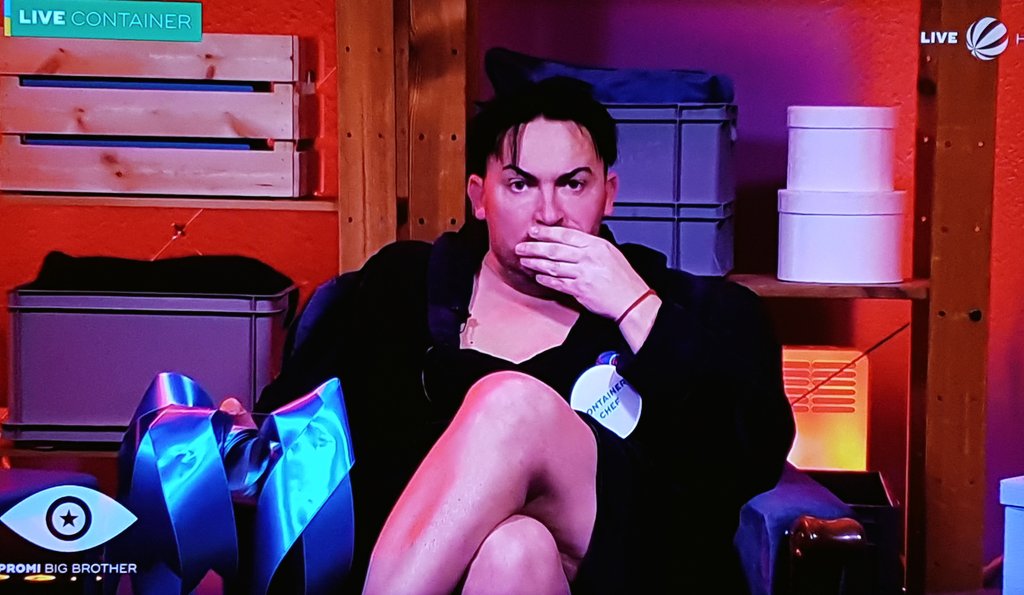 IamIllgner's tweet photo. Deutsche Basic Instinct
#PromiBB https://t.co/hFnN1kDUIj