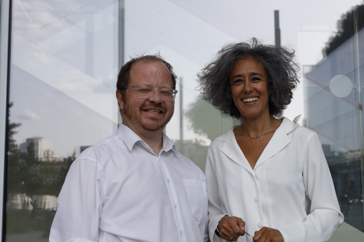 D'ores et déjà, un TRES GRAND MERCI !Toutes les voix comptent pour nous permettre de vous représenter au conseil de l'ordre du <a href="/Avocats_Paris/">Avocats de Paris</a>! Transformons l'essai ensemble jeudi 30 novembre!  Votez, faites votez pour @FadelaHouari et moi. <a href="/MCO_SAF/">David & Houari</a>  <a href="/Saf_Paris/">SAF Paris</a>