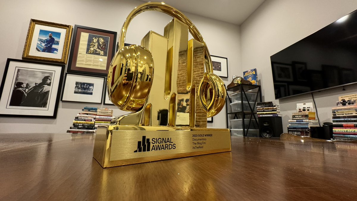 ItsTheReal tweet media