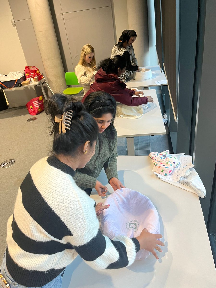 NWNeonatalODN's tweet photo. A great day for our face to face FiN program learning all things neuroprotective developmental care and #ficare with a whole NWNODN team faculty #carecoordinators #AHPs #clinicaleducators https://t.co/6KKQUMWfVS