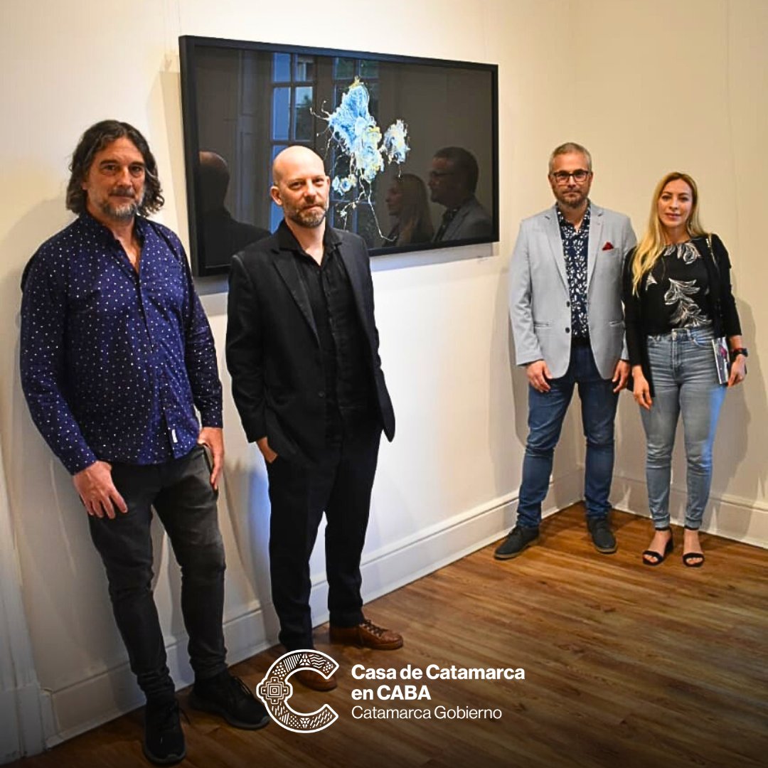 ℹ️ CASA DE CATAMARCA EN CABA EN PRESENTACIÓN DE MUESTRA FOTOGRÁFICA 📷
.
A través del área de Minería, la Casa de Catamarca en CABA participó de la apertura de la muestra “Un cielo profundo: Ultradistancias y Microscopías”, organizada por la Cámara Argentina de Empresas Mineras.