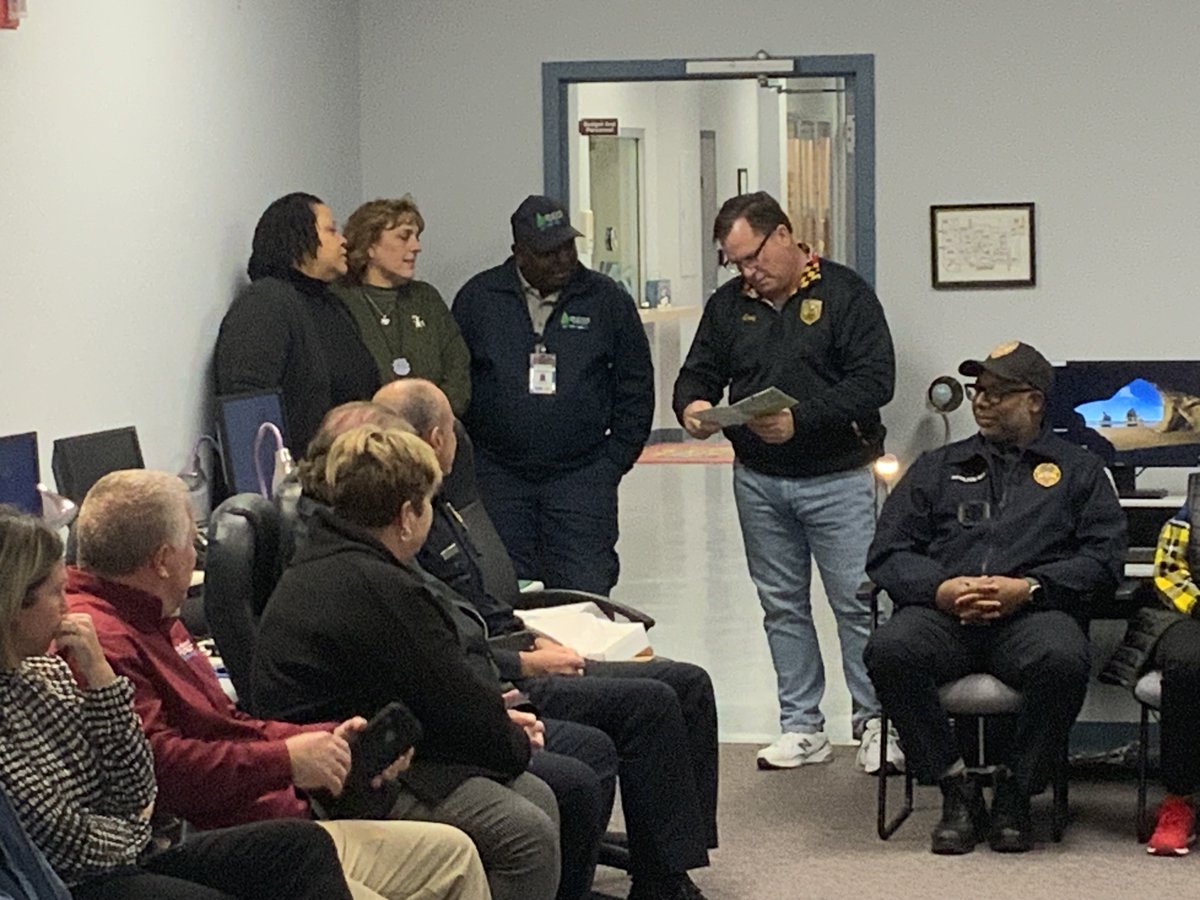 CAMoe2203's tweet photo. 2/2...You are truly the best employees in the state of Maryland and the Country. And thank you for the heart-warming send off yesterday. I kept saying I wanted to go out quietly, but you weren't going to let that happen and I greatly appreciate it. #TogetherWeDid https://t.co/7XQqOv1aBK