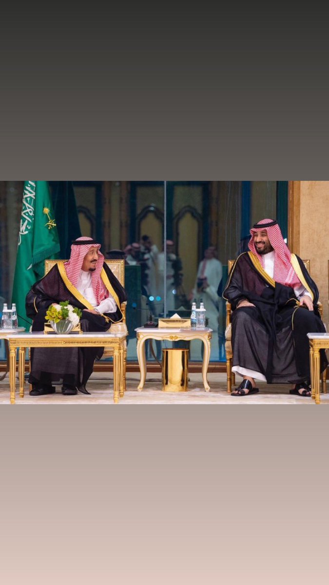 mro0om_24's tweet photo. عسى البسمة ما تفارق وجيهكم 💚🤍                       
#RiyadhExpo2030 https://t.co/X3M3Njin6f