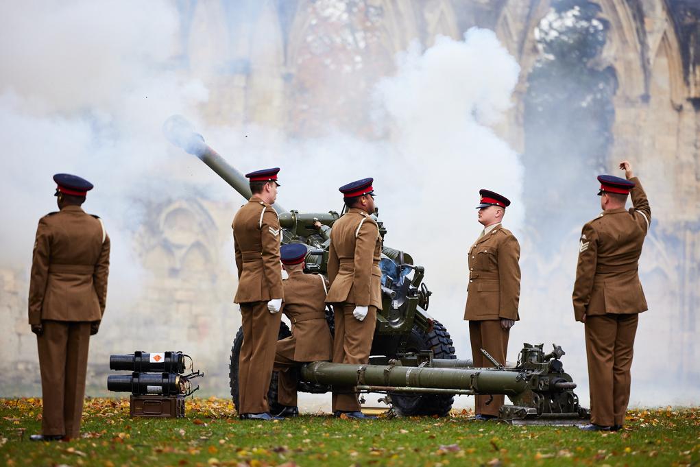 As Yorkshire's @RNReserve Unit @HMSCeres is often tasked with representing the @RoyalNavy at events throughout Yorkshire. Our CO, Cdr David Noakes RD, RNR, recently represented the RN at a 21 Gun Royal Salute at York's Museum Gardens to celebrate HM The King’s 75th Birthday.