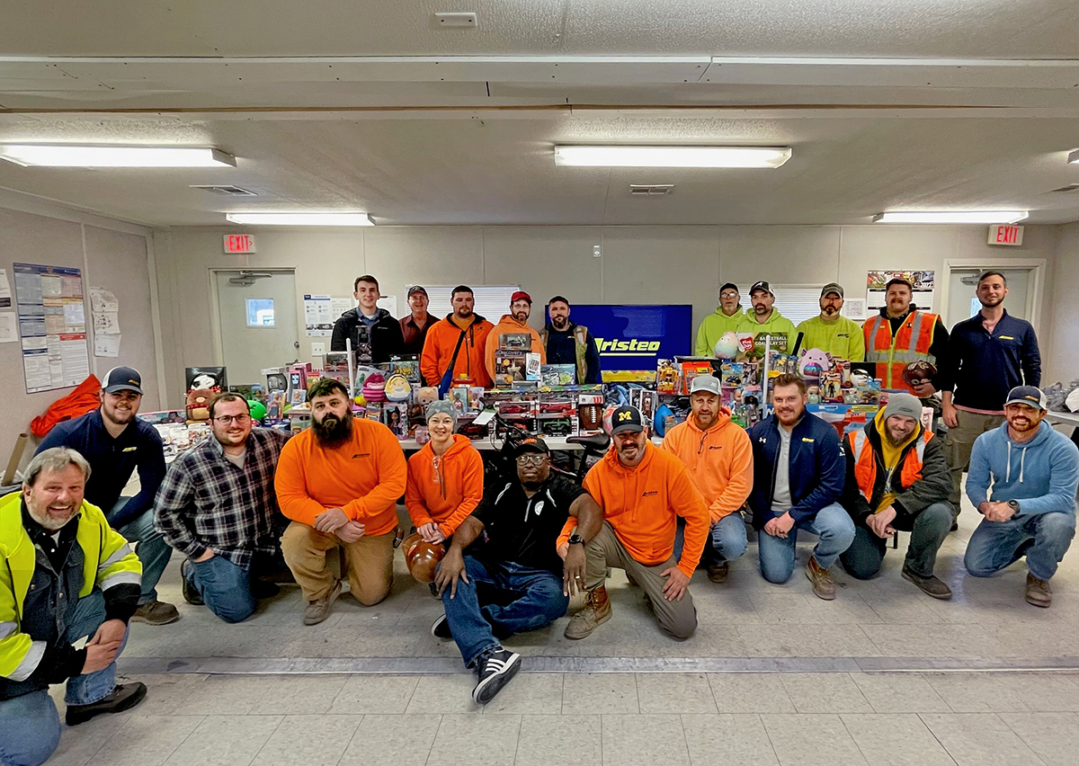 aristeotweets's tweet photo. On this #GivingTuesday, we're proud of the work we've done to give back to the communities in which we live and work. Great job, team! https://t.co/haN9zuJ2xc https://t.co/wR7rnZpeIh