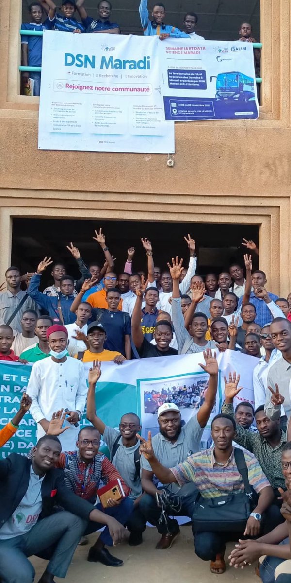 DsnMaradi's tweet photo. We have successfully done the two days training on introductory to #DataScience and #MachineLearning in University of Maradi (UDDM) as promised.

@dsn_ai_network  @dsn_ai_francais  @PyTorch @OpenAI 
#ArtificialIntelligence #Niger https://t.co/gBlft8W8fQ