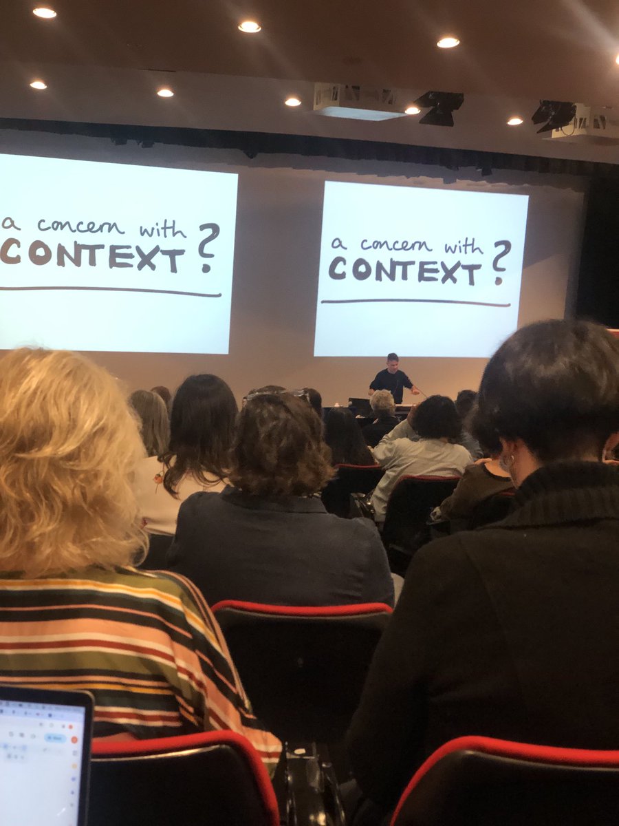 #aare2023 @Neil_Selwyn emphasising embedding our educational research in the context of contemporary issues.