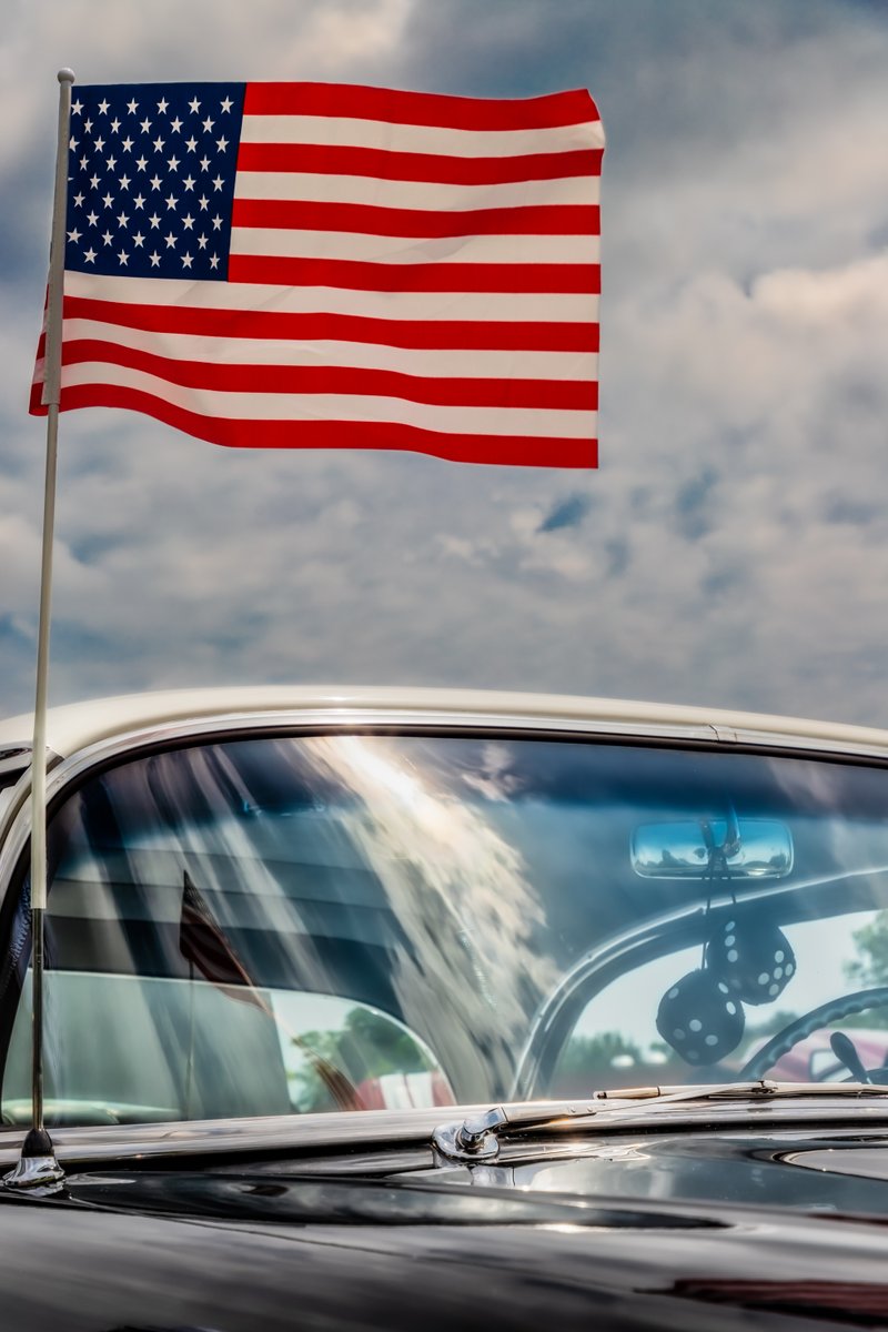 wordsofveterans's tweet photo. I Pledge Allegiance to the Flag.#UnitedStatesAirForce #AmericanForcesNetwork #armyday #flagflying #army #armyflag #usarmyflag #usarmy #usflag #americanflag #america #madeinusa #redwhiteandblue #madeinamerica #oldglory #americans #american #flag #respect #madeintheus #military https://t.co/N3gMiS1iZQ