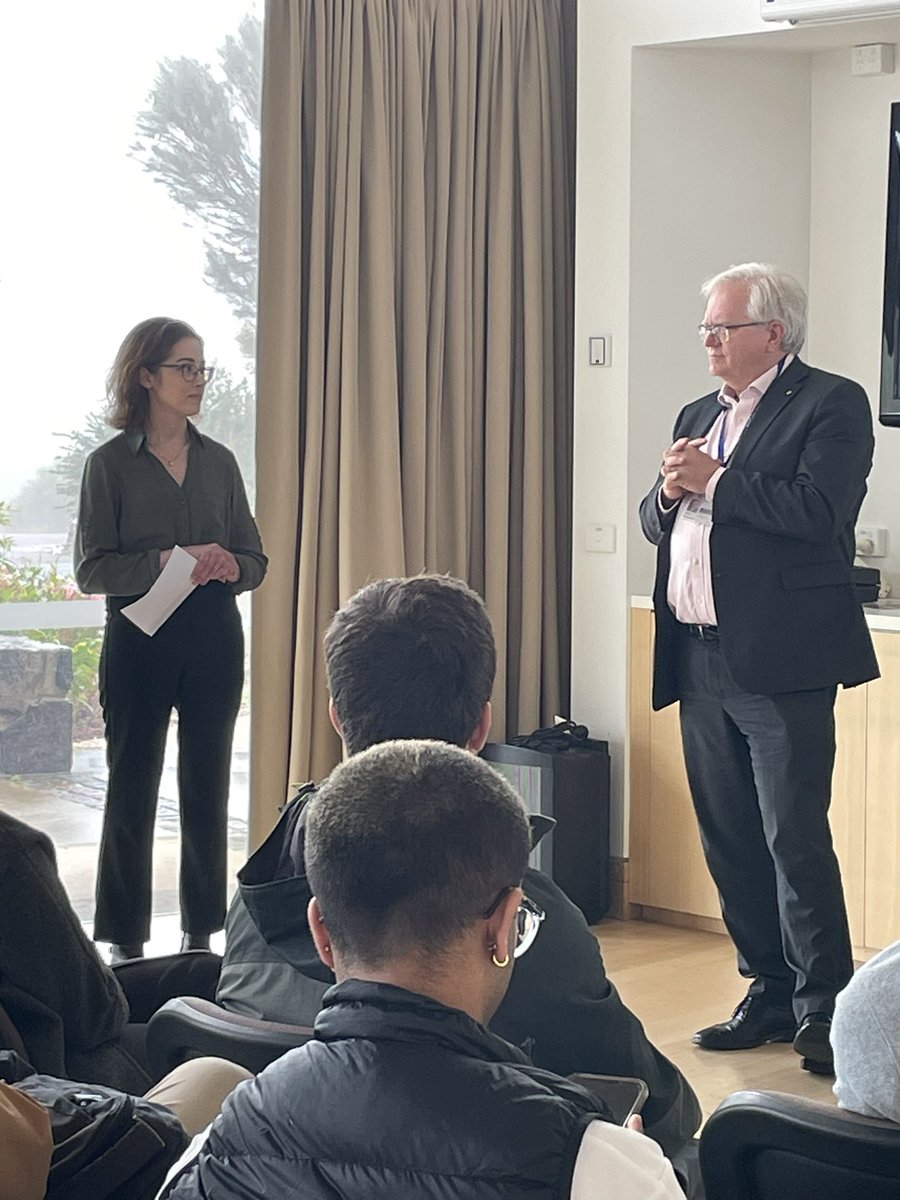 EMBL Australia (@emblaustralia) on Twitter photo Fantastic to have Nobel Laureate and outgoing <a href="/VC_ANU/">ANU Vice-Chancellor</a> Prof Brian Schmidt sharing his experience & wisdom in a Q&A with our #EMBLAPhD Course crew! Such an interesting conversation led by <a href="/DrTeresaBonello/">Teresa Bonello</a> covering passion, translation, the future of science & astronomy ☄️🔭🪐🌔 Fantastic to have Nobel Laureate and outgoing <a href="/VC_ANU/">ANU Vice-Chancellor</a> Prof Brian Schmidt sharing his experience & wisdom in a Q&A with our #EMBLAPhD Course crew! Such an interesting conversation led by <a href="/DrTeresaBonello/">Teresa Bonello</a> covering passion, translation, the future of science & astronomy ☄️🔭🪐🌔