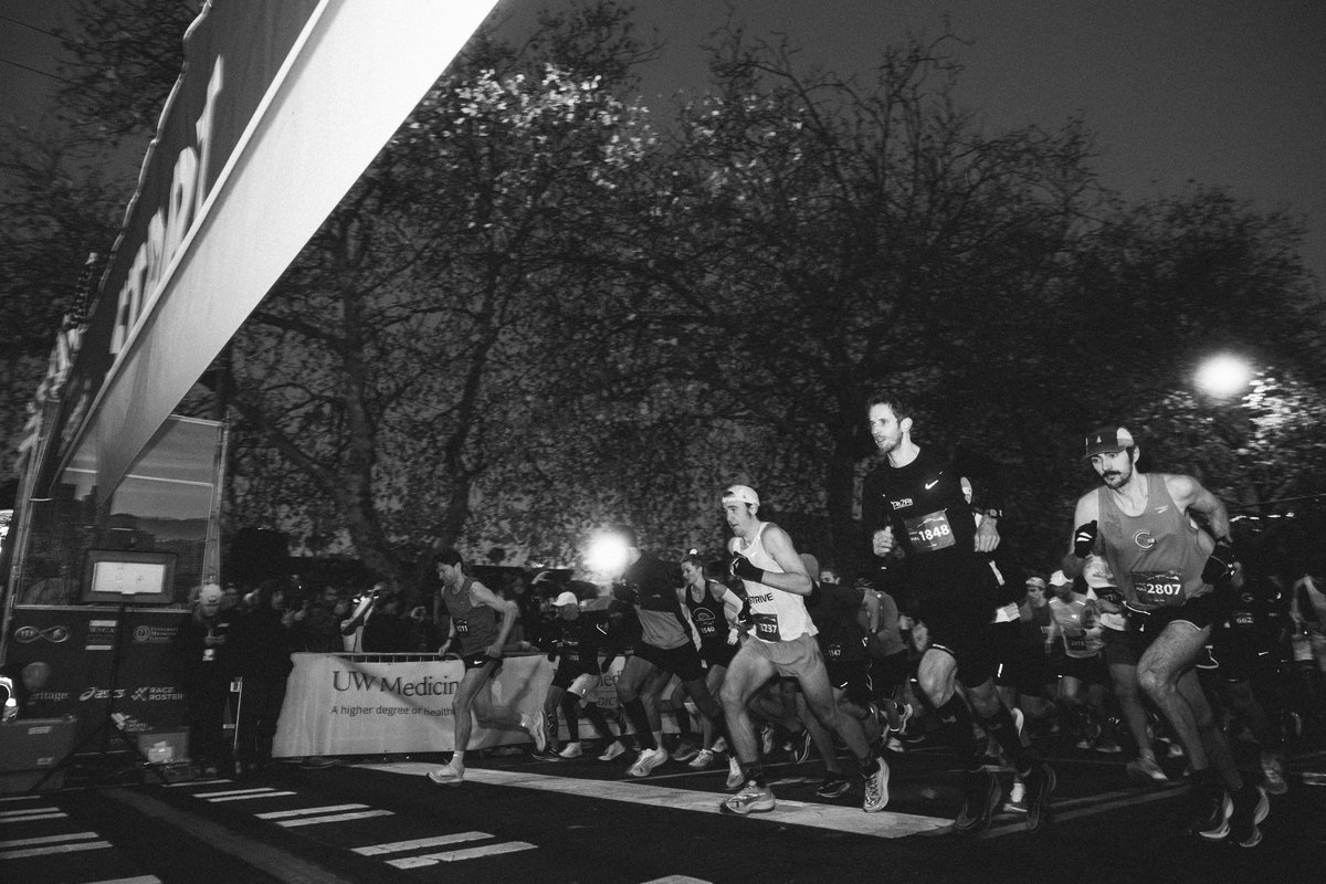 UW Medicine Seattle Marathon (@seattlemarathon) on Twitter photo The start line of the 2023 UW Medicine Seattle Marathon and Half Marathon. #runsea
Photo by: <a href="/tiarebowman/">tiare bowman✨</a> The start line of the 2023 UW Medicine Seattle Marathon and Half Marathon. #runsea
Photo by: <a href="/tiarebowman/">tiare bowman✨</a>
