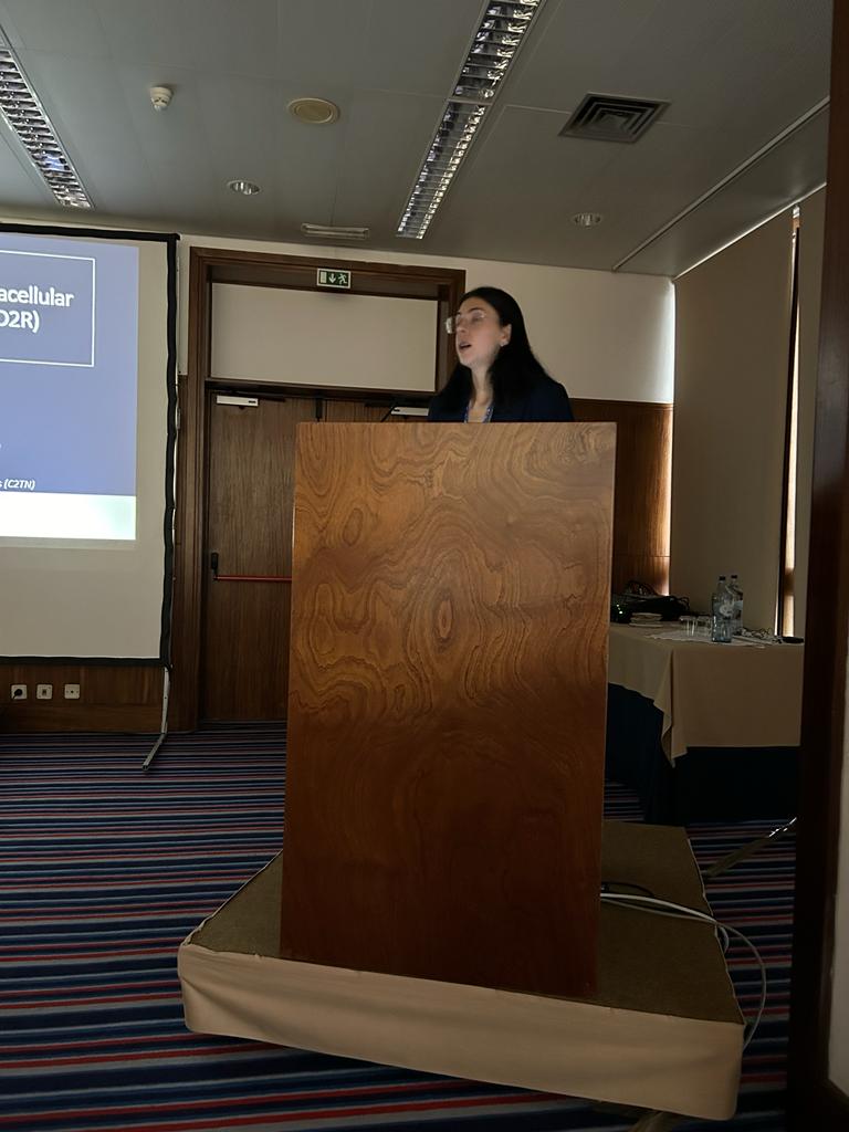 Directly from EPI2023 in Sesimbra!! A joint effort <a href="/istecnico/">Instituto Superior Técnico</a> / <a href="/itqbnova/">ITQB NOVA</a>  / <a href="/IMMolecular/">iMM</a> 
Today was the time to listen the interesting talks of Rita Paiva de Melo and Cátia Rosa, from <a href="/RSG_C2TN/">Radiopharmaceutical Sciences Group - C2TN</a>. See you tomorrow!