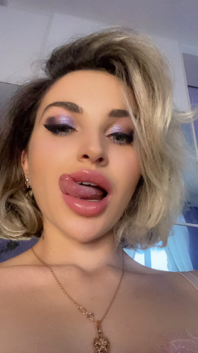 tinyxtunes's tweet image. Hi