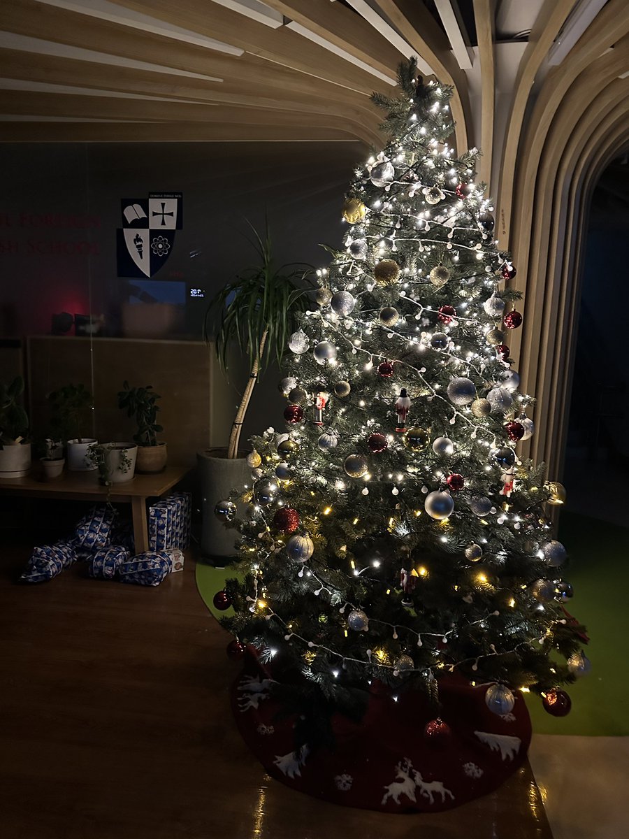 Seoul Foreign British School tweet media