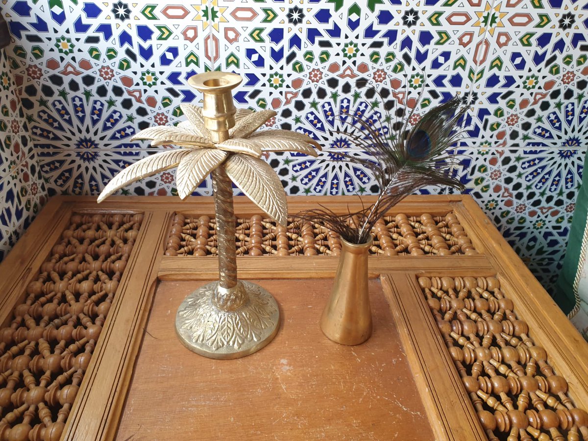 L_artisan7's tweet photo. Moroccan Handmade  Copper Palm Candlestick Holder by Lartisancraft https://t.co/u1SeVCSWDC via @Etsy #Etsy #etsyfinds #handmade #etsyshop #etsyseller #maroc #artisan @ArgyllSeaGlass @ktboldy #crafts #CraftBizParty #craftsmanship #traditional #leather #RUG #Maroc #CraftBizParty https://t.co/YMweujWlVm