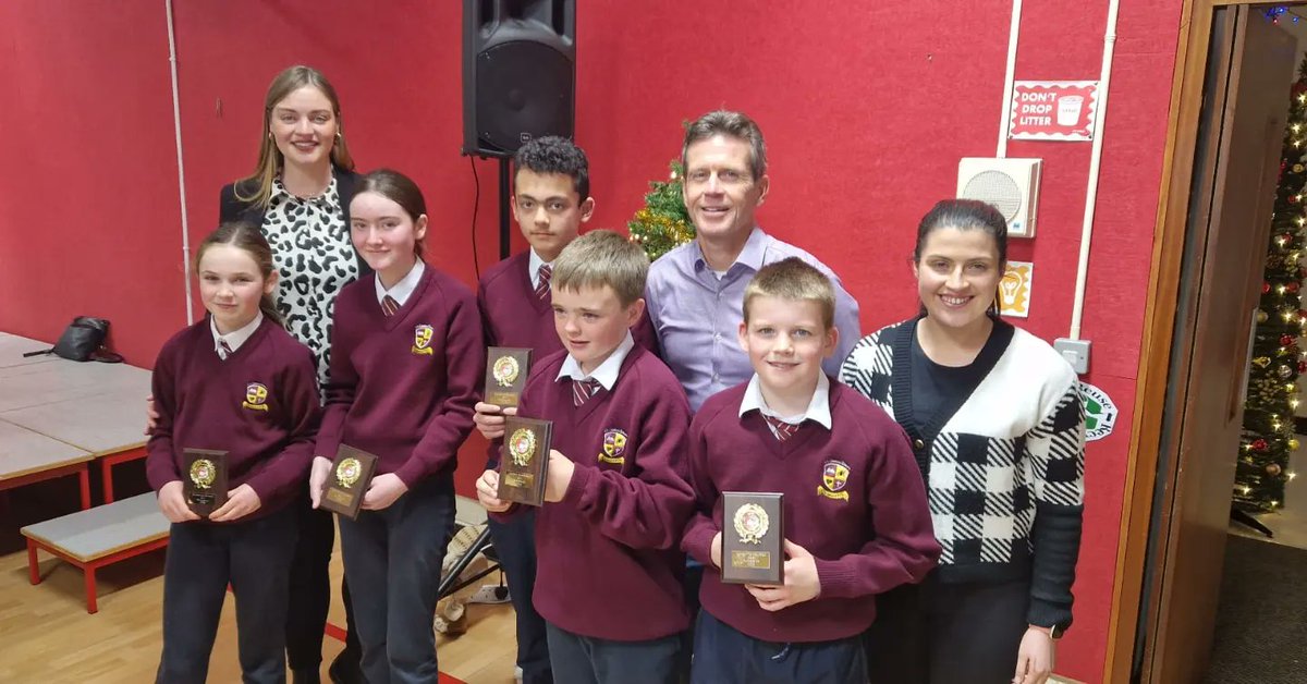 Congrats to all 15 schools that qualified for and battled superbly at our @AllianzIreland @cnambnaisiunta Quiz Final in Knockbridge today. Corn Uí hAonghusa winners were St. Mary's NS while Faughart Community NS took home Corn Uí Dhuinnín. #allianzcnmb