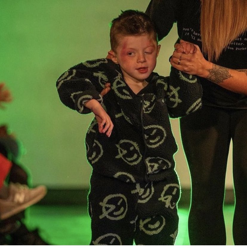 Antony Owen tweet media