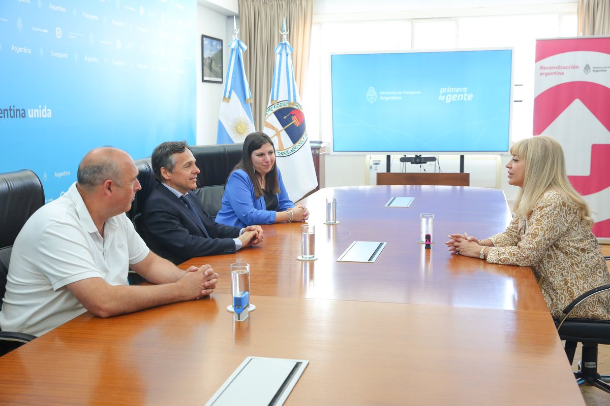 Ministerio de Transporte tweet media