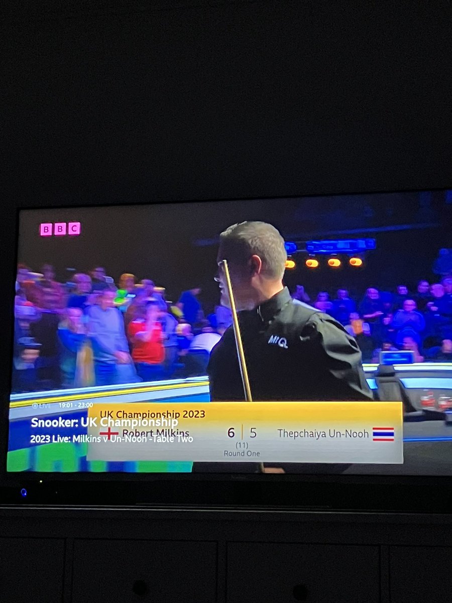What a wonderful bit of entertainment thank you @robmilkins147 good luck sir