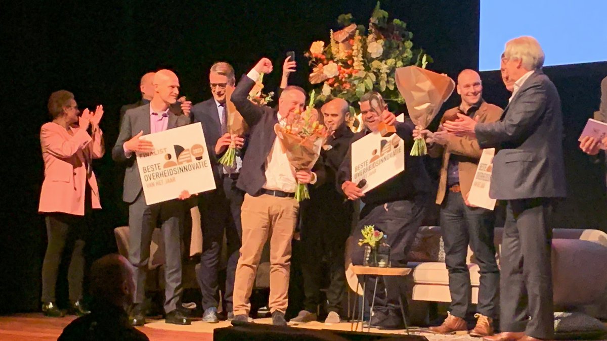 marcelverra's tweet photo. De Zaanse Koffiebranderij Zuivere Koffie is de Beste Overheids Innovatie van 2023! Van harte gefeliciteerd @JemuelLampe en team en Justitieel Complex Zaanstad! Well deserved! 

#binnenbeginnenombuitenteblijven
#onceacriminalnotalwaysacriminal https://t.co/dovm10mJaN