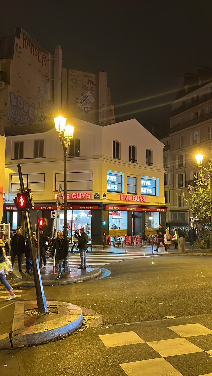 Trying the Montmartre Five Guys because it’s my right