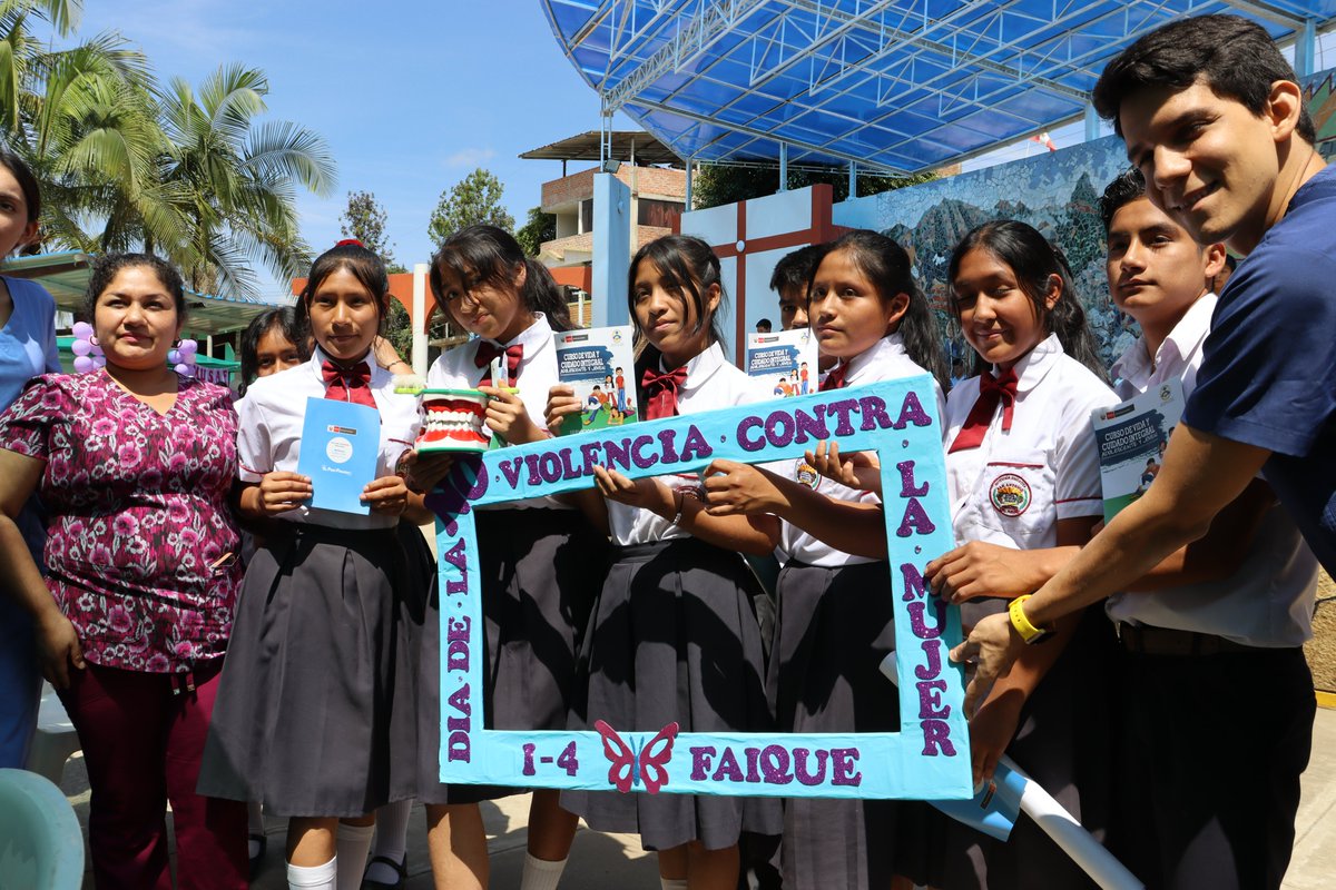 CIPCAPIURAPERU's tweet image. [𝐒𝐀𝐍 𝐌𝐈𝐆𝐔𝐄𝐋 𝐃𝐄 𝐄𝐋 𝐅𝐀𝐈𝐐𝐔𝐄 ]
𝐔𝐧𝐚 𝐯𝐢𝐝𝐚 𝐬𝐢𝐧 𝐯𝐢𝐨𝐥𝐞𝐧𝐜𝐢𝐚, ¡𝐡𝐚𝐠𝐚́𝐦𝐨𝐬𝐥𝐚 𝐧𝐮𝐞𝐬𝐭𝐫𝐚❗
✅La Asociación de Mujeres Solidarias en Acción participaron de la feria informativa sobre la prevención de la violencia hacia la mujer.