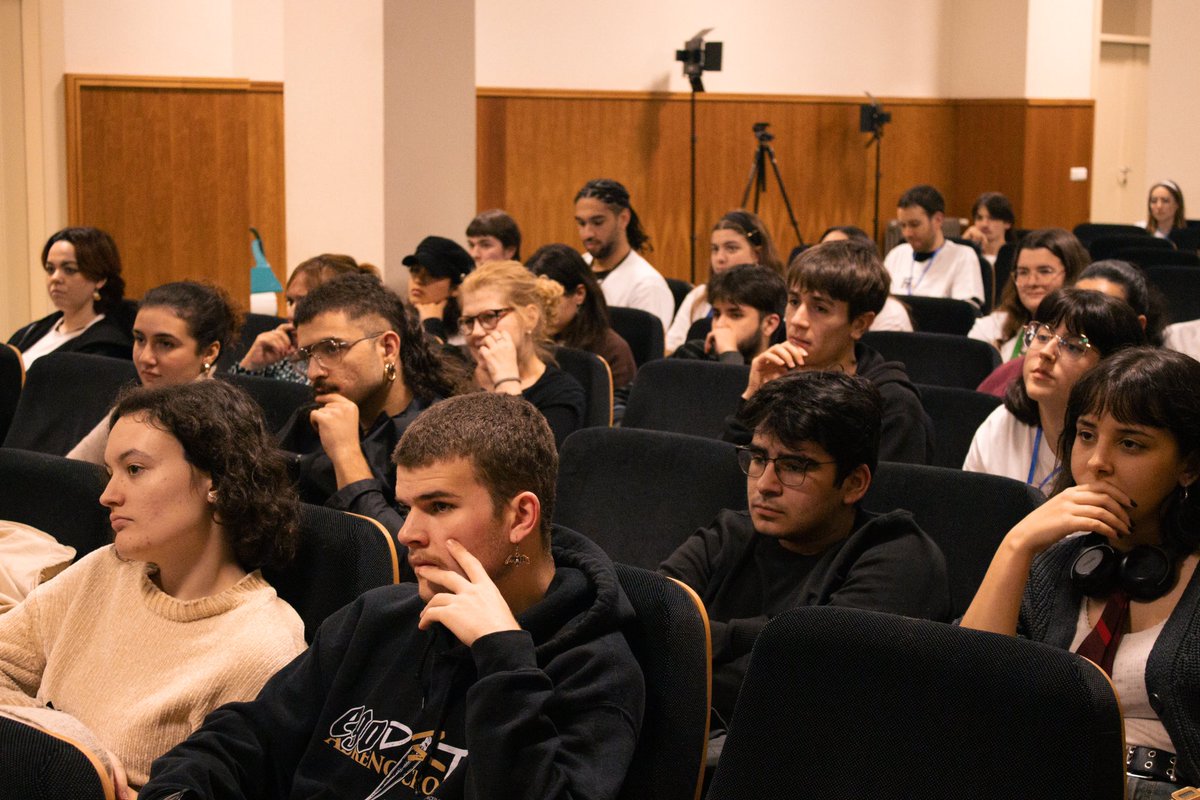 FacomFest's tweet photo. ‼️ RESUMO DO SEGUNDO DÍA NO FACOM FEST 2023 ‼️

Abrimos fío contándovos todas as actividades e proxeccións de hoxe! 👇🏼

#FacomFest https://t.co/HUVbVSvQXG