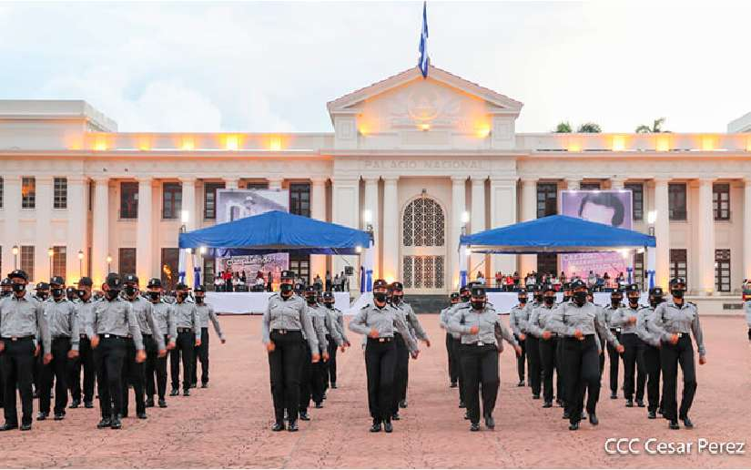 La Vicepresidenta Rosario Murillo informó que también se celebrarán las promociones de cadetes del Ejército de Nicaragua el #11diciembre, y de la Policía Nacional el #20diciembre.  #NicaraguaTriunfa #MinisterioDeGobernación #EjércitoDeNicaragua #PolicíaNacional