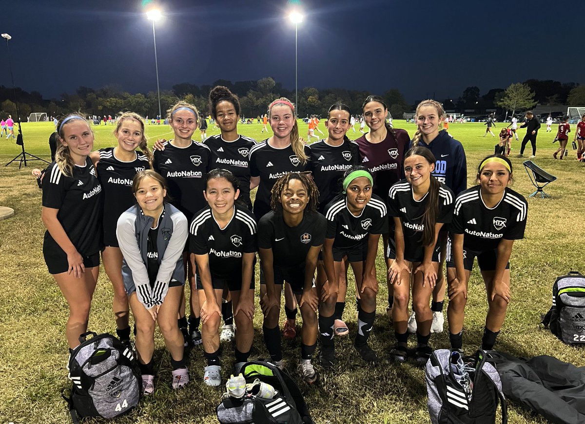 HTXSoccer's tweet photo. Productive weekend for the GA2 South at the DKSC Thanksgiving Showcase.GA2 06/07 S had wins vs. Solar &amp; Lonestar &amp; GA2 08 S had wins against Lonestar, BVB and tied DKSC! Great job, girls! ⚽🚀

#htxsoccer #htxelite #htxga2 #htxsouth https://t.co/Ds6Vo5enIb