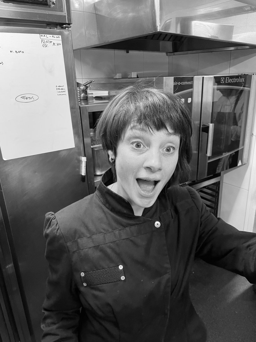 HisopIvern's tweet photo. Merci beaucoup, Sophie! #jaensóncatorze https://t.co/REy1gc2Ay9