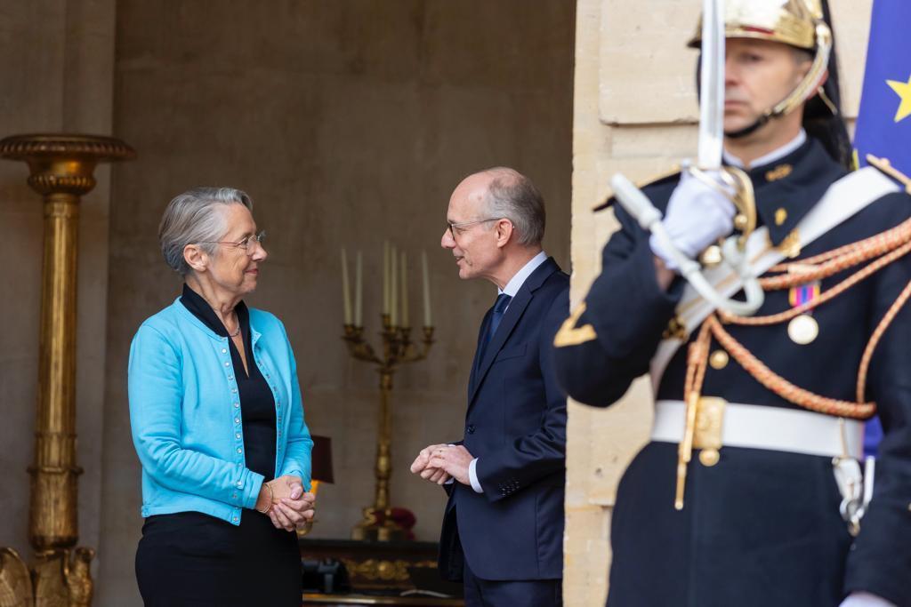 LucFrieden's tweet photo. Célébration d'un lien fort entre le Luxembourg et la France.

Excellents premiers échanges avec @EmmanuelMacron et @Elisabeth_Borne sur nos relations bilatérales et l'actualité européenne 🇱🇺🇫🇷 https://t.co/olMhAt61kK