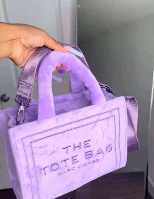 B_only1me's tweet photo. This purple bag pretty asf 💟 https://t.co/3Rq9Iv9cuE