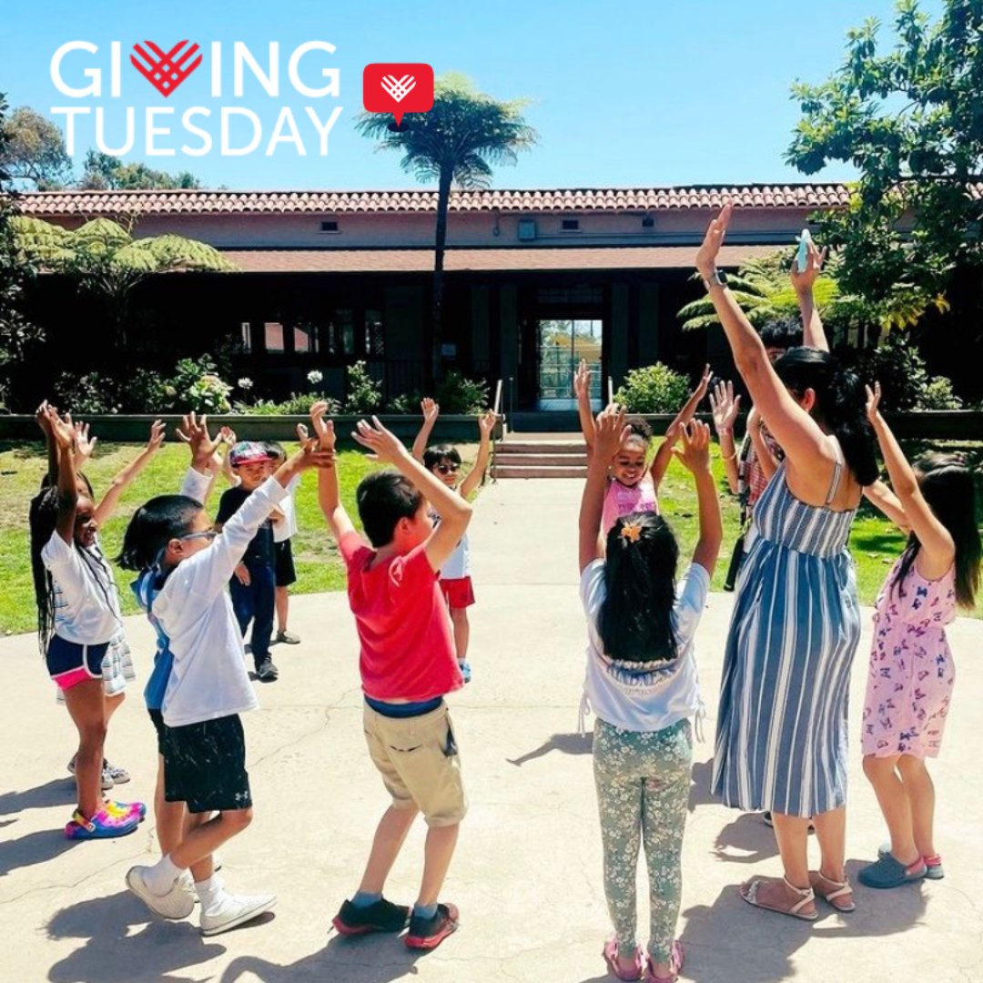 Raise your hand if you're supporting Horizons this #GivingTuesday! Horizons hopes to reach up to 12,000 students in the next few years. Donate TODAY to help bring our programs to new students, families, and communities! givegab.com/donations/new?… 

#ExpandingHorizons