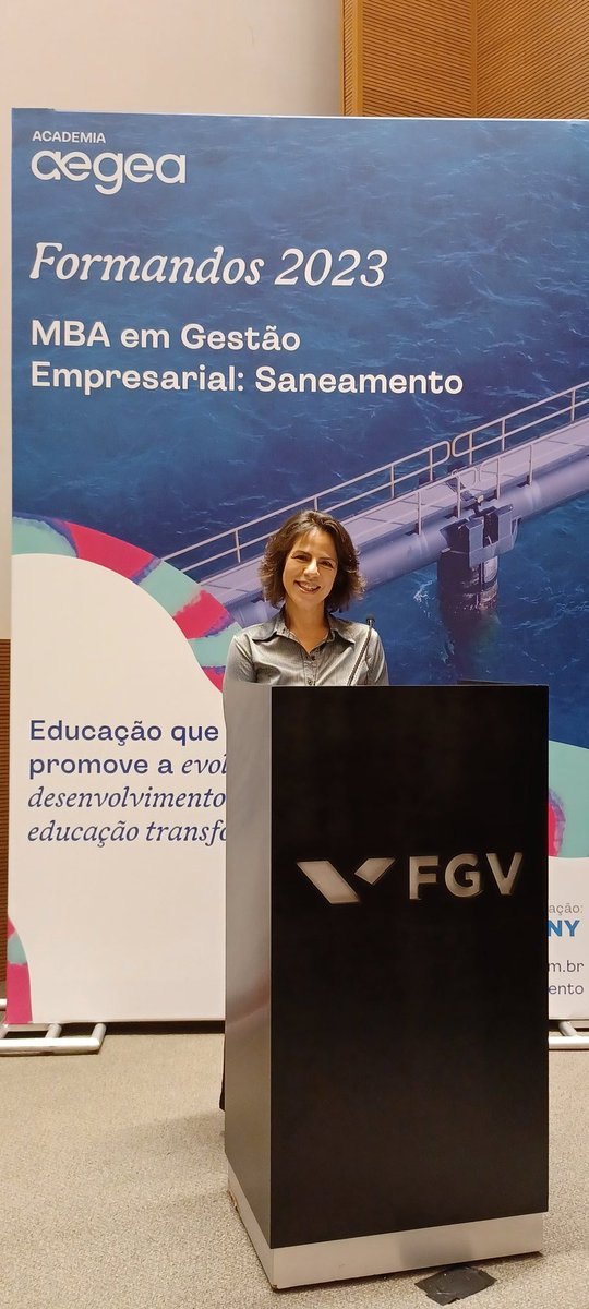 Apresentando mais um evento para a FGV Fundação Getulio Vargas no auditório 9 de Julho em São Paulo. #mestredecerimonias #apresentadora #locutora #vozfeminina #jornalista #mentoria  #eventos2023 #eventoscorporativos