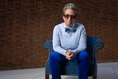 One of the best parts of the 
@UNCResearch
 piece about me was the amazing photos taken by Alyssa LaFaro. I felt so seen. Especially these outtakes that I think of as “Your Lesbian Grandpa Will See You Now”.  Transitional lenses are here and I’m thriving