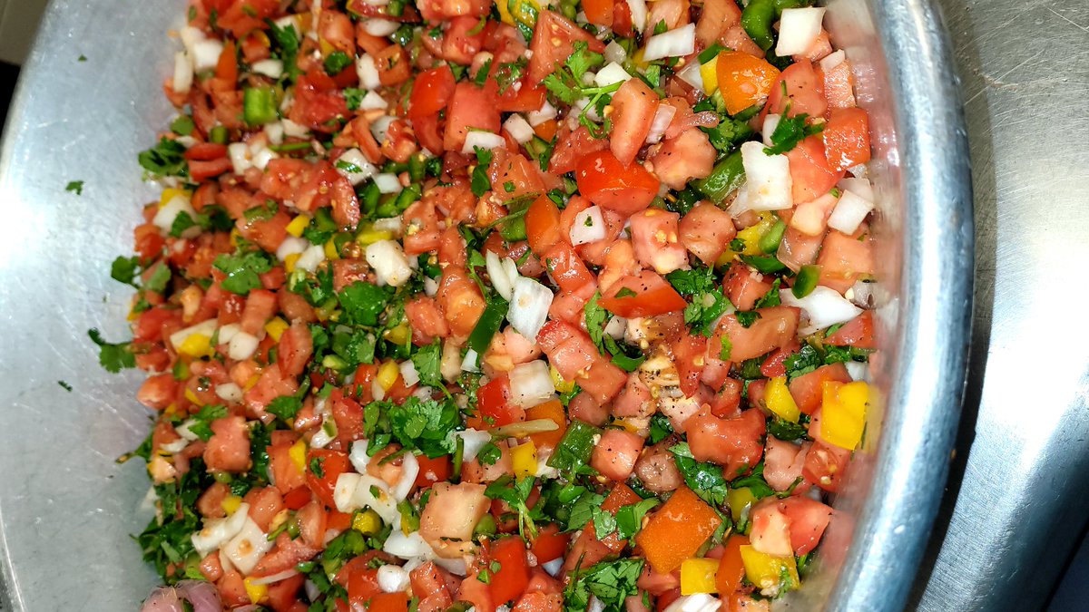 To anyone in @Southwesternsd, our pork bowls are amazing.! You can have a wrap or a bowl. Add some fiesta rice, black bean corn salsa, homemade pico de gallo, queso, cilantro corn salsa,  sour cream &amp; guacamole best meal