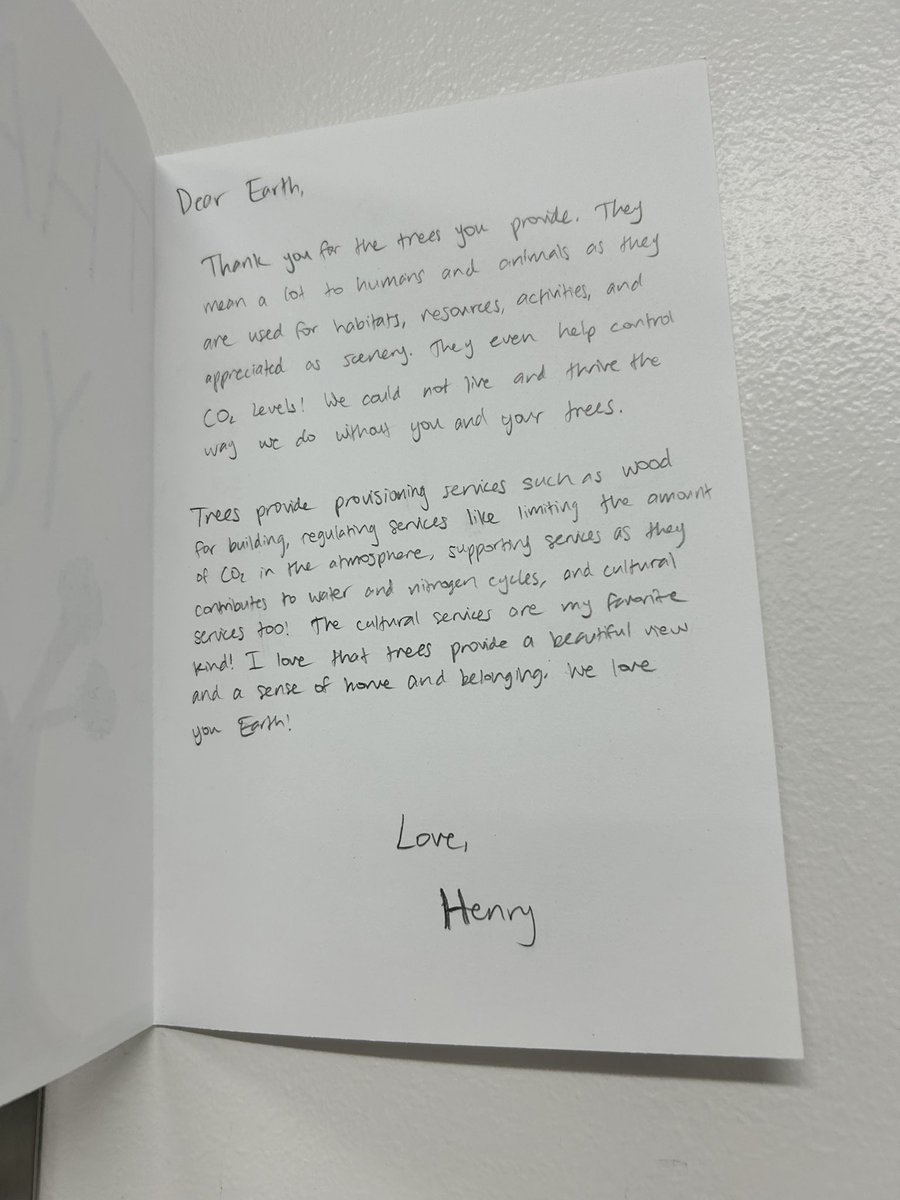 MaryDraves's tweet photo. Thank you @jimmyfallon for your heartfelt thank you background 🎶 my students used it when recording their thank you letters to the Earth.  So much fun! #APEnvironmentalScience @BereaCSD @BCSDBandza @m_smithberger https://t.co/CkZX2Zv9SH