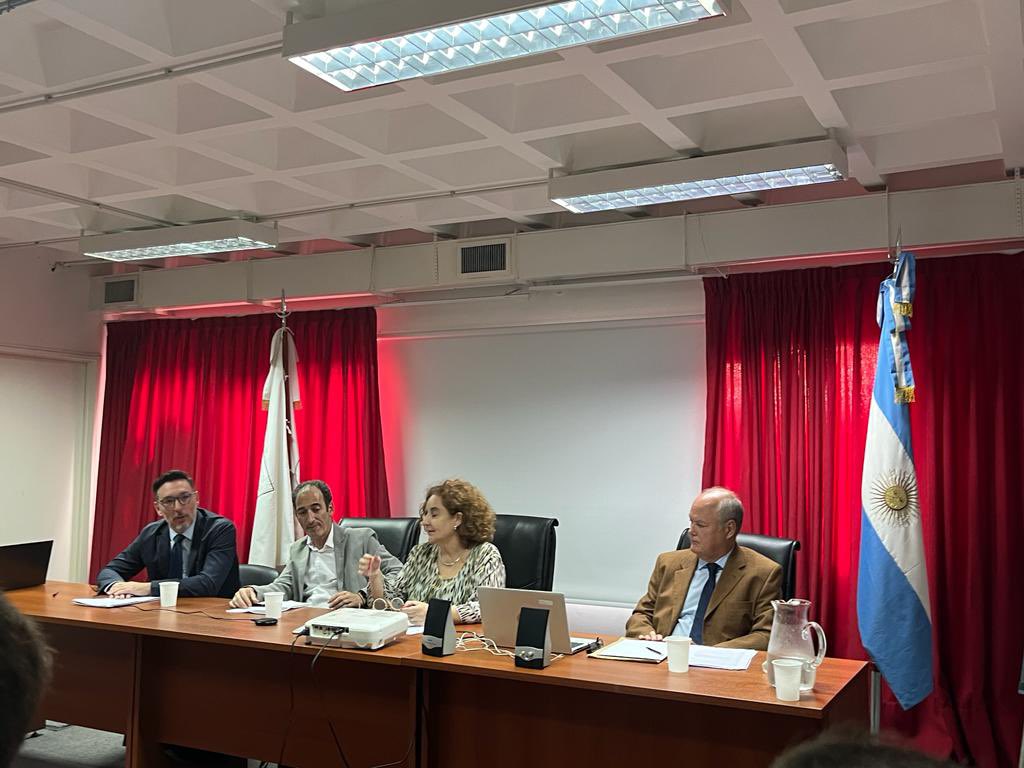 Gastón Blanchetière (@g_blanchetiere) on Twitter photo Muy contento de haber participado en una nueva capacitación en Audiencias Preparatorias para Juicios por Jurados, una actividad enfocada en mejorar la calidad del debate que se desarrollará en esta
modalidad.
<a href="/consejomcaba/">Consejo de la Magistratura CABA</a> Muy contento de haber participado en una nueva capacitación en Audiencias Preparatorias para Juicios por Jurados, una actividad enfocada en mejorar la calidad del debate que se desarrollará en esta
modalidad.
<a href="/consejomcaba/">Consejo de la Magistratura CABA</a>