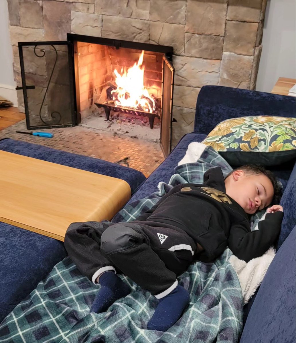 Work and play on our first snow day <a href="/MrsDubDot/">MrsDUBBY</a>