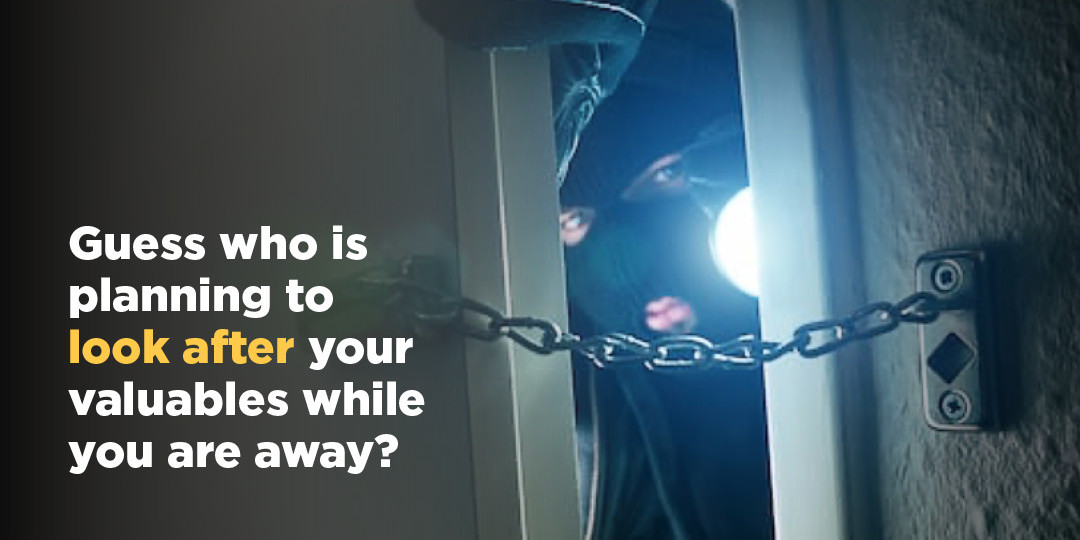 VaultsPrivate's tweet photo. Keep your valuables safe and out of the hands of unwanted guests by securing them in a safe deposit box. Plan for a worry free vacation. https://t.co/WdxrLelp1G