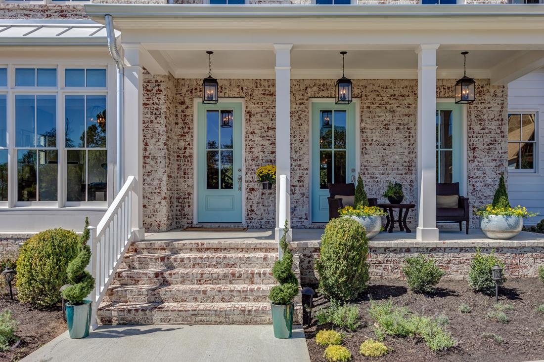 _WoodridgeHomes's tweet image. At Woodridge Homes, we consistently go above and beyond in every phase of home construction. Discover why our satisfied homeowners have enjoyed exceptional value for their investment! 

Explore our homes at woodridgehomes.com/available-homes.

📸 @360nash

#woodridgehomes #nashvillebuilder