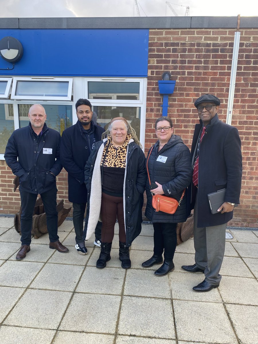cllr_robert's tweet photo. When Employees of HS2 and SCS goes beyond corporate social responsibility and contributes because they value disadvantaged children - truly the best form of Social Value - Sensory Garden #ChalkhillPrimary #HS2 #SCS #BrentCouncil https://t.co/KSXdGQ2zXI