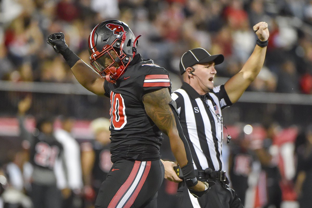 I will be entering the transfer portal, but i will finish out the season with my teammates in the bowl game🙏🏾