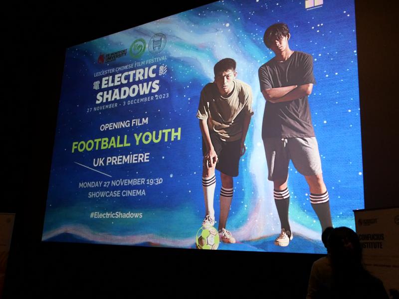 H_onfilm's tweet photo. A wrap for the 2nd edition. Thank you all for coming to #ElectricShadows's Opening last night.
It was such a joy to see our students in action & on the big screen.
Next year, the guest list will be even longer ✨
Thank you Jill @jileyriley for your wonderful opening remark. https://t.co/qyZJ5cc8Sh