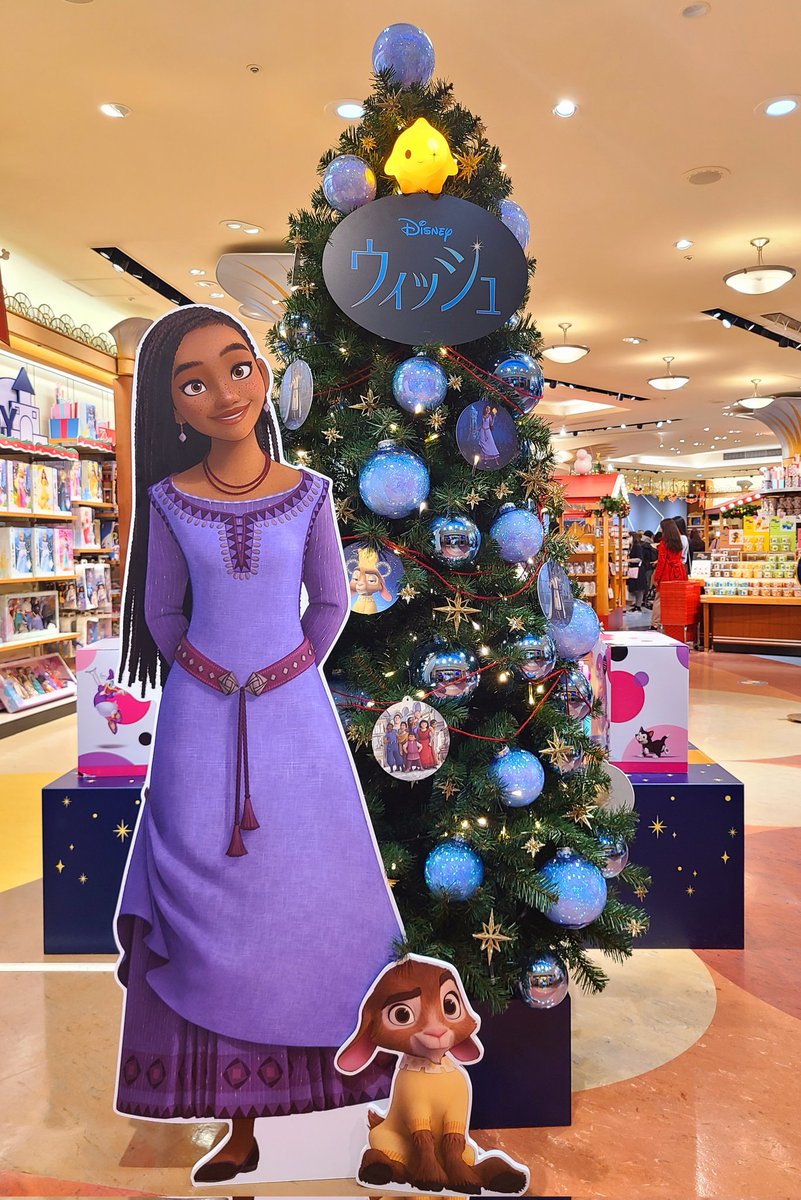 labpapa3's tweet photo. ウィッシュ✨願い星ス���ー✨  #イクスピアリ  #ウィッシュ   #スター #ディズニーストア  #ディズニー100周年  #アーシャ https://t.co/i84vxZJ3v7