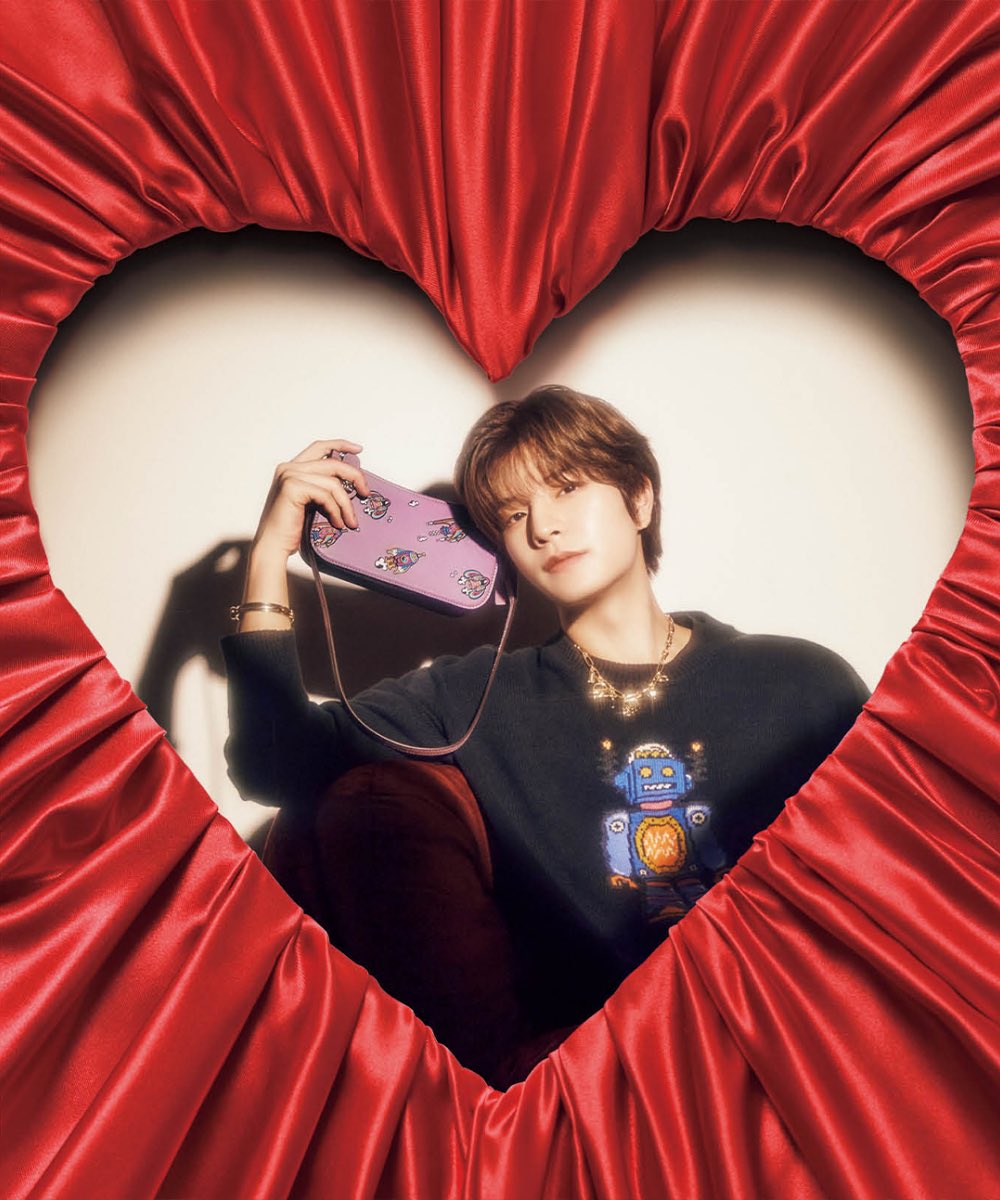 kmsnmn_minsung's tweet photo. 今年の自分へのクリスマスプレゼントはキムスンミンさんがおすすめしてくれたカバンにしようと思います🎁🐶🎄❤️

COACH様 カムサハムニダ🥺❣️
https://t.co/G6ob0Ma2Rp #SEUNGMIN_COACH https://t.co/GJvONxRMHR